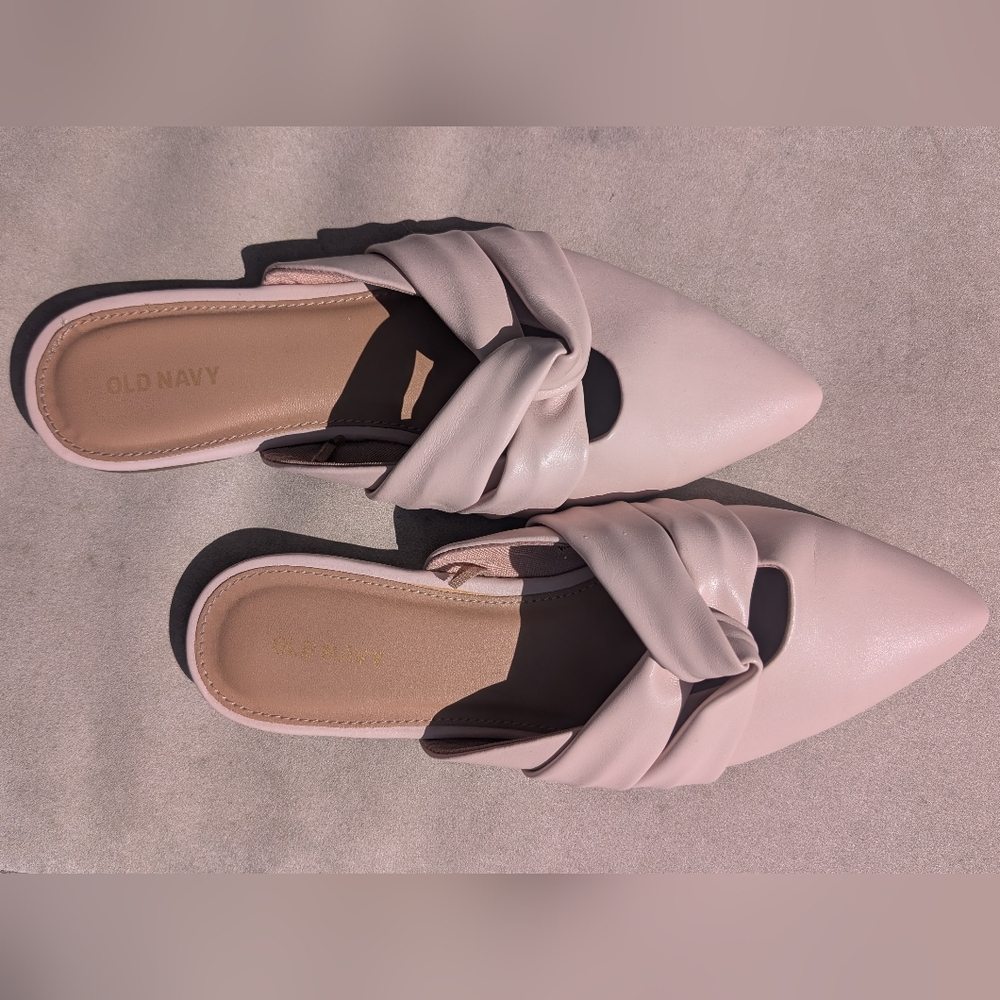 Old Navy Women's Pink Slip-On Shoes
